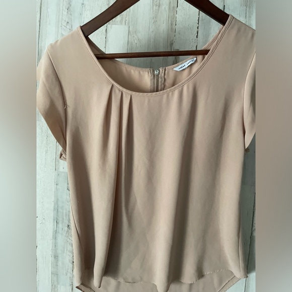 Naked Zebra Beige Blouse Zip Backing Size Medium - Picture 1 of 4